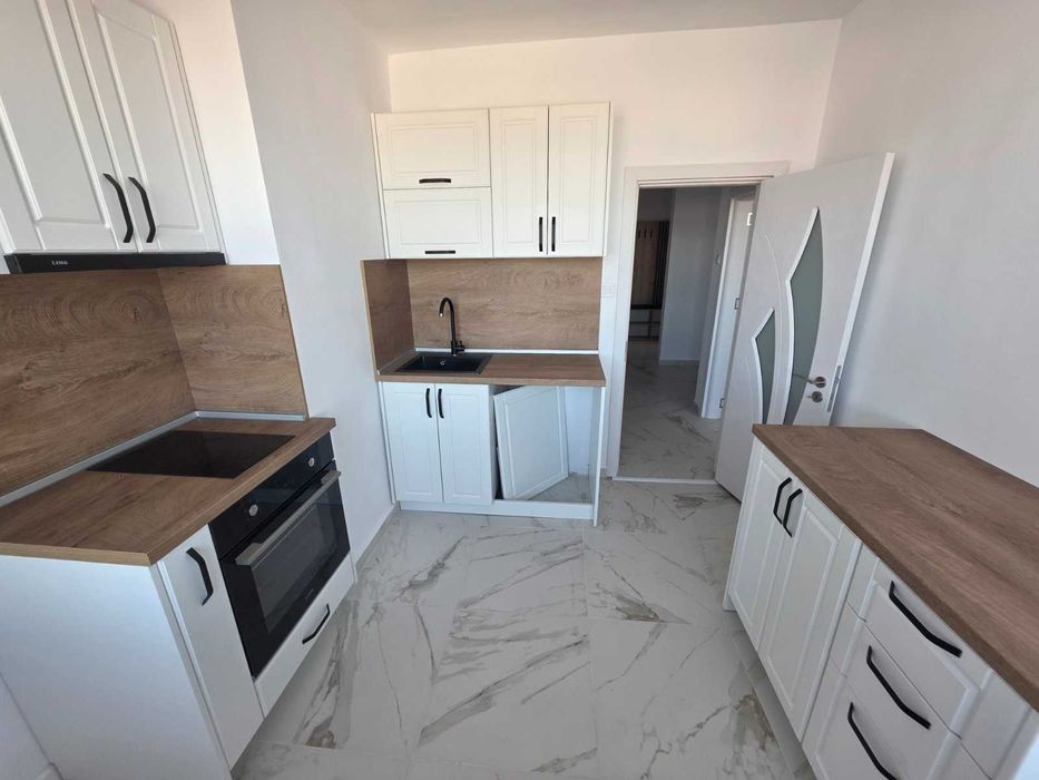 Тристаен апартамент в Надежда 2