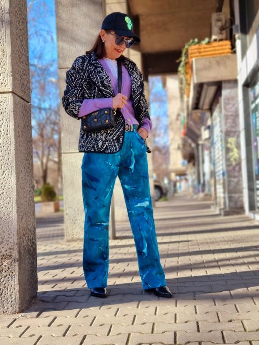 Дънки, цветни ,номер 38 ,между S и М.