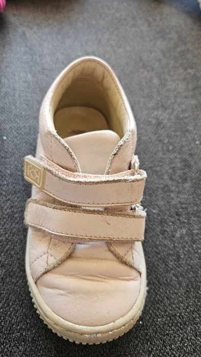 Лот 7 чифта обувки Nike, Champion, Decathlon, Apawwa и др.