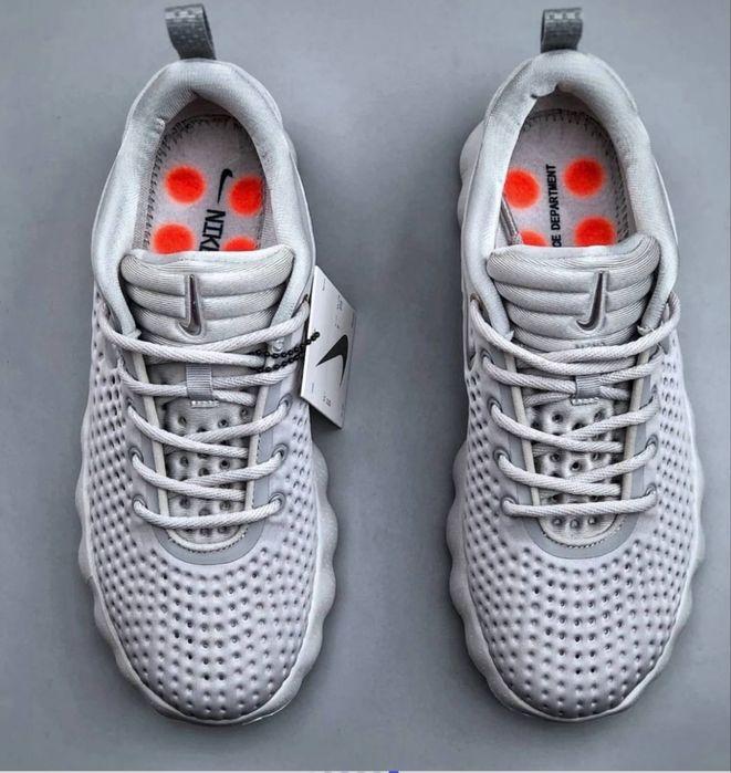 Кроссовки Nike Mind 002