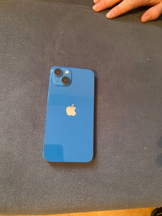 Продам айфон 13 в хорошем состоянии