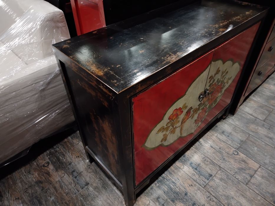 Тумба деревянная .