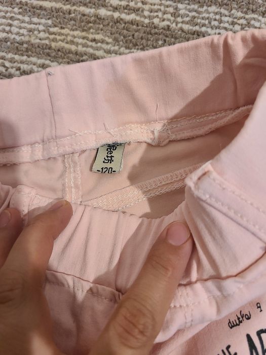 Розовое капри резиновый материал