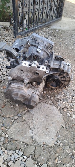 Cutie viteze VW Golf 5 touran 6+1 trepte  1.9 TDI 105 Cp BLS BKC BXE