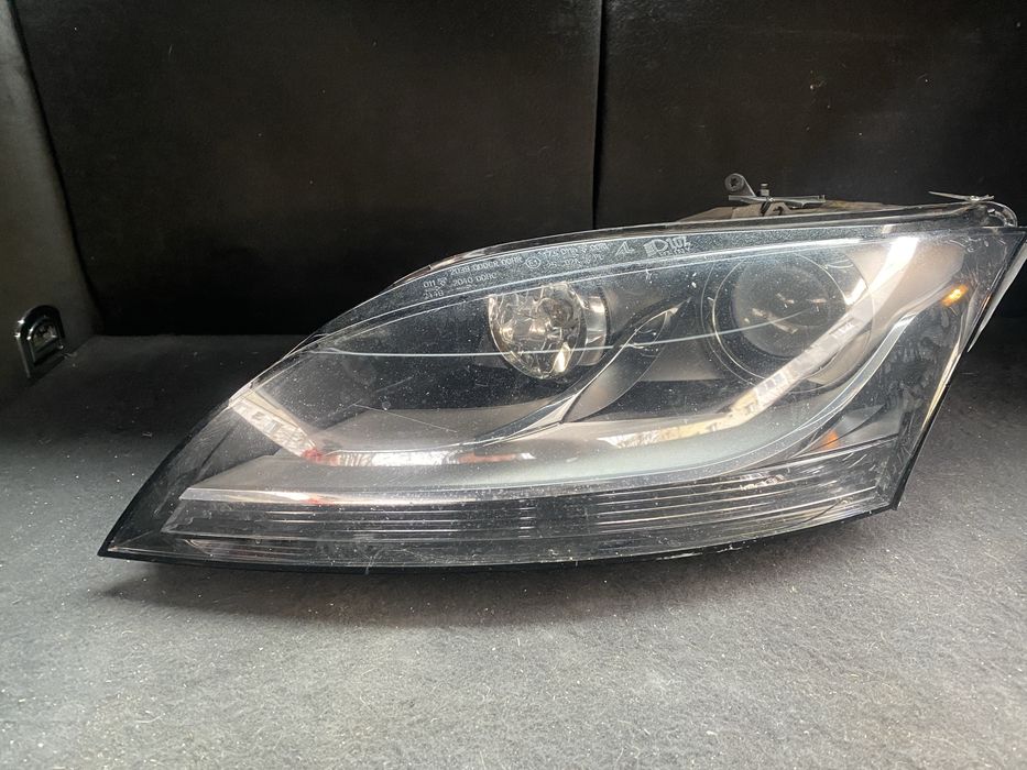 Far Staga Audi TT8j Bixenon adaptiv (cleme rupte/Lipit)