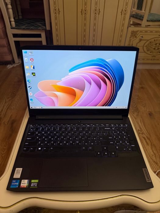 Игровой ноутбук Lenovos 82K1