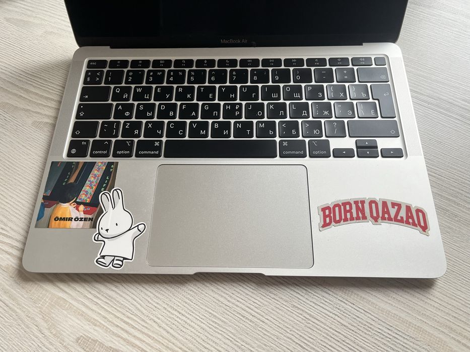 Macbook air m1 8/256