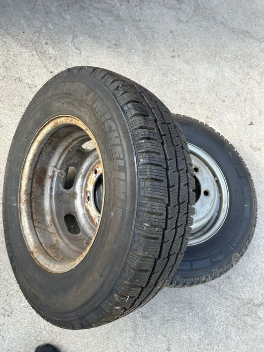 Anvelope Michelin 215 75 16C Vara si Iarna