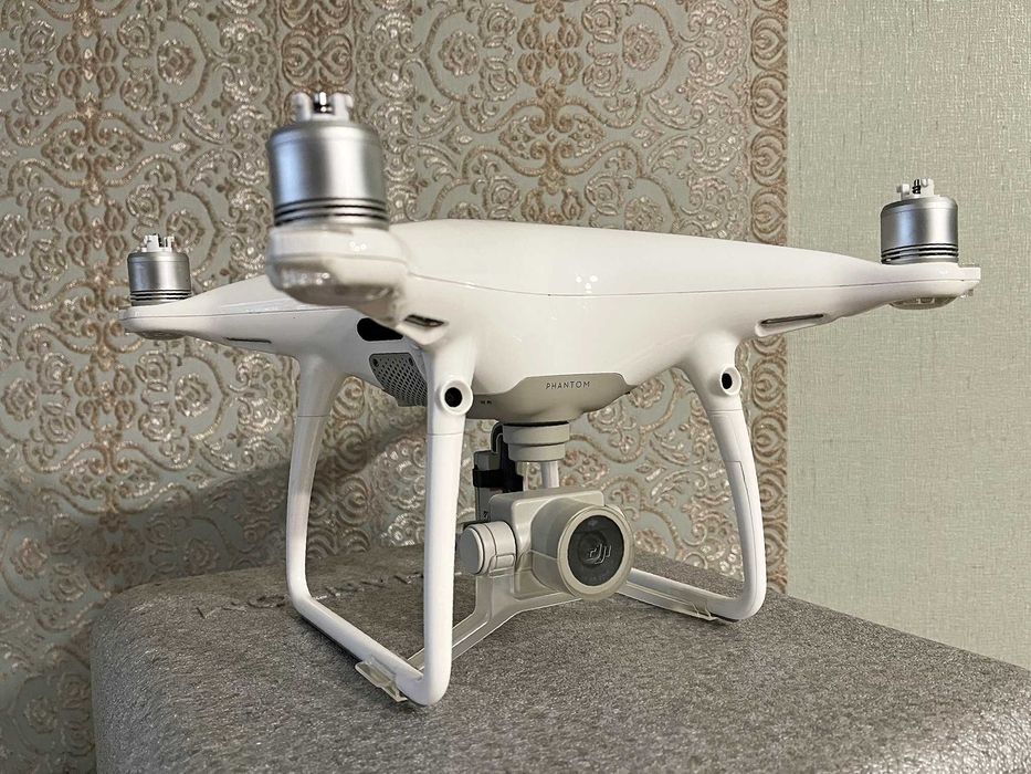 Дрон квадрокоптер DJI Phantom 4 pro v 2.0 PLUS (Фантом 4 Про)
