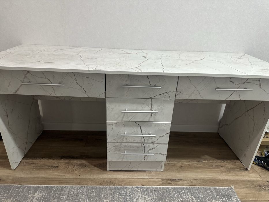 Продам столтумбо