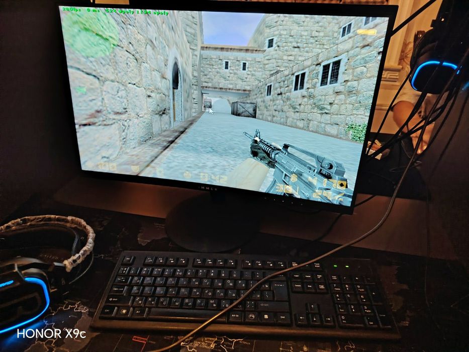 Game club 12ta kompyuter sotiladi