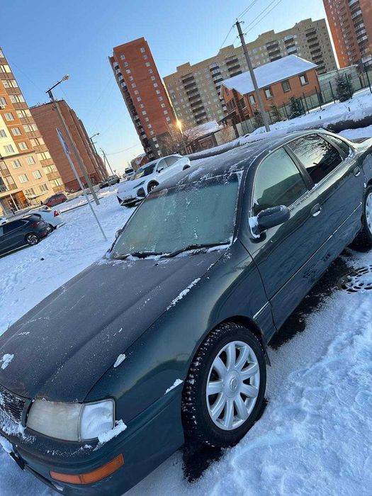 Продам машину Toyota Avalon