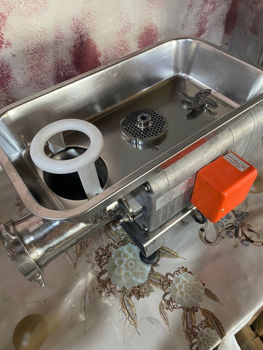 Мясорубка RY22. 1.8кв