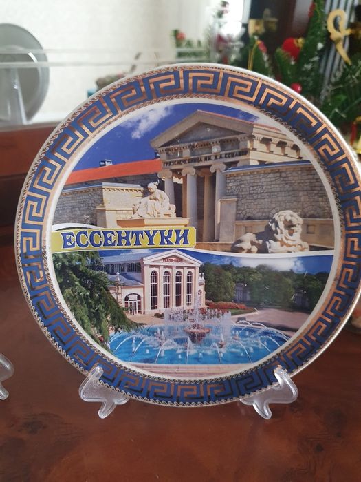 Продаю тарелки декоративные Ессентуки