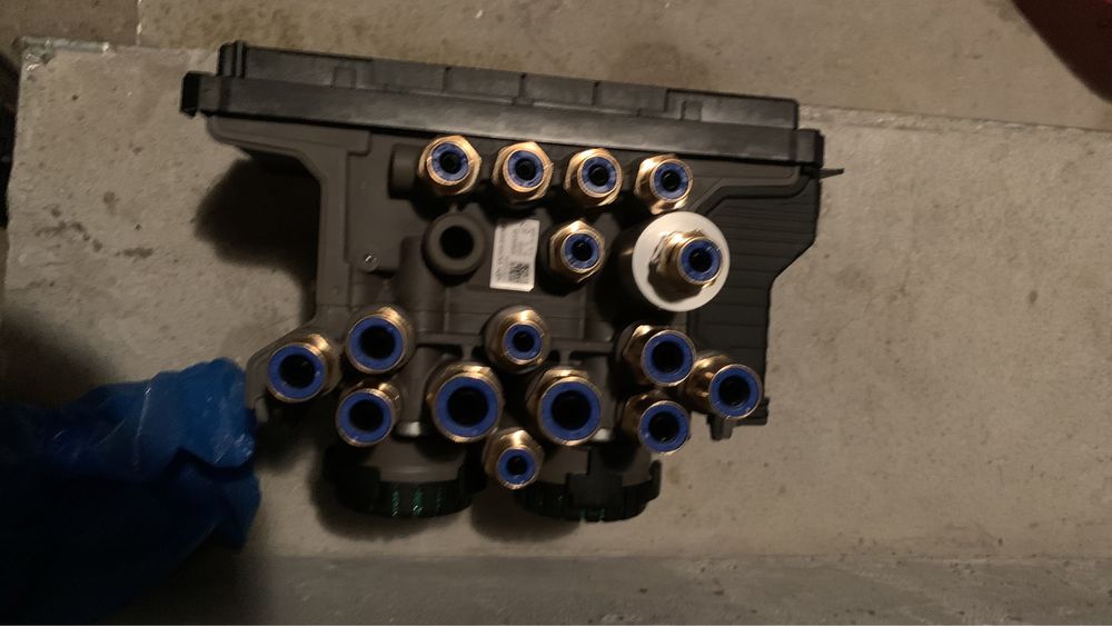 KNORR-BREMSE-ABS/EBS модулатор за полуремаркета