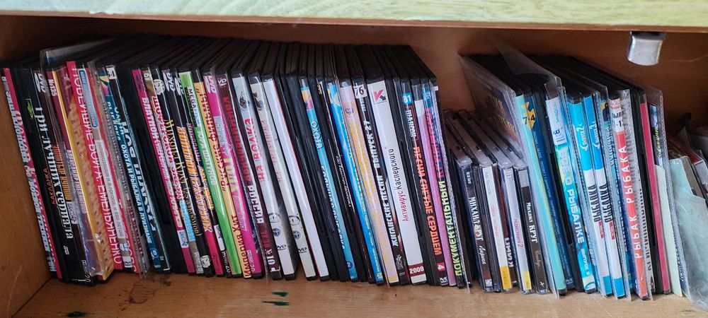 Телевизор jvc с дисками