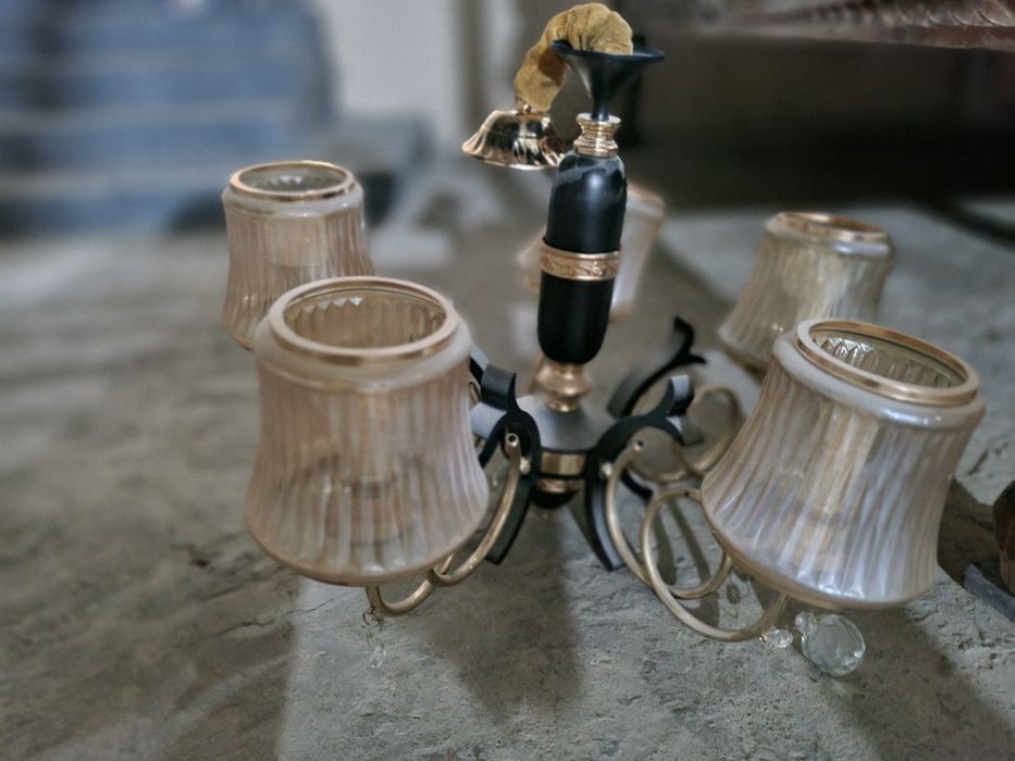 Люстра для дома.