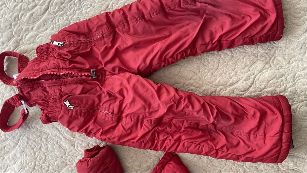 Детская куртка с комбинезоном.