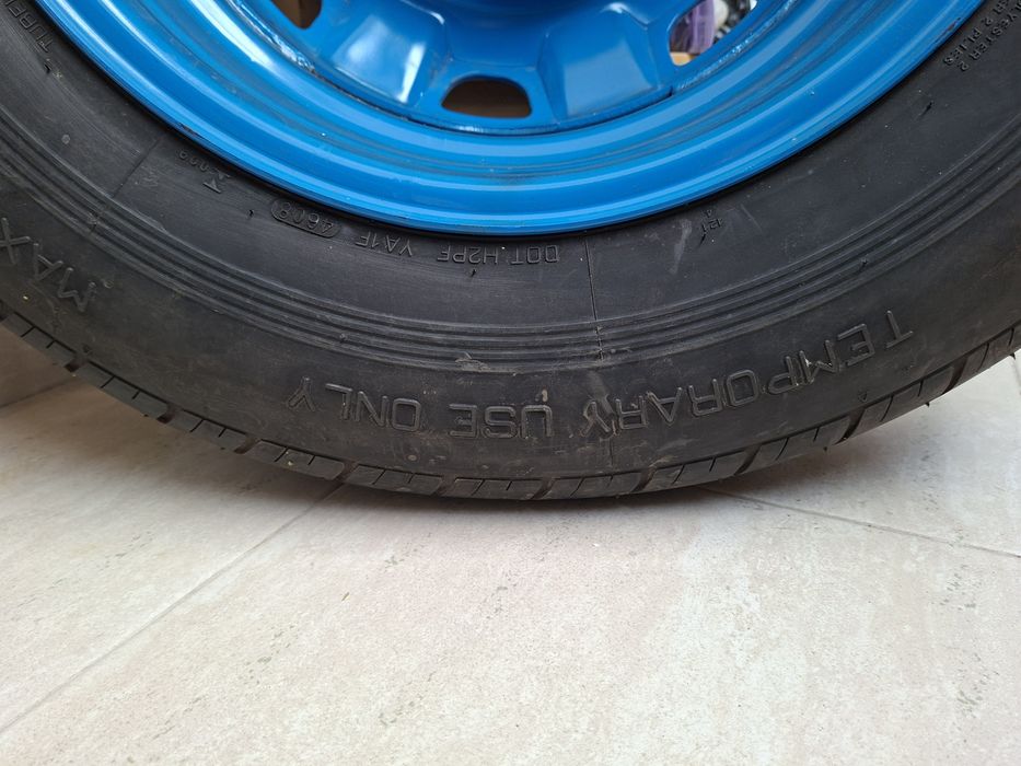 Резервна гума Т 175 90 R 16 за бус