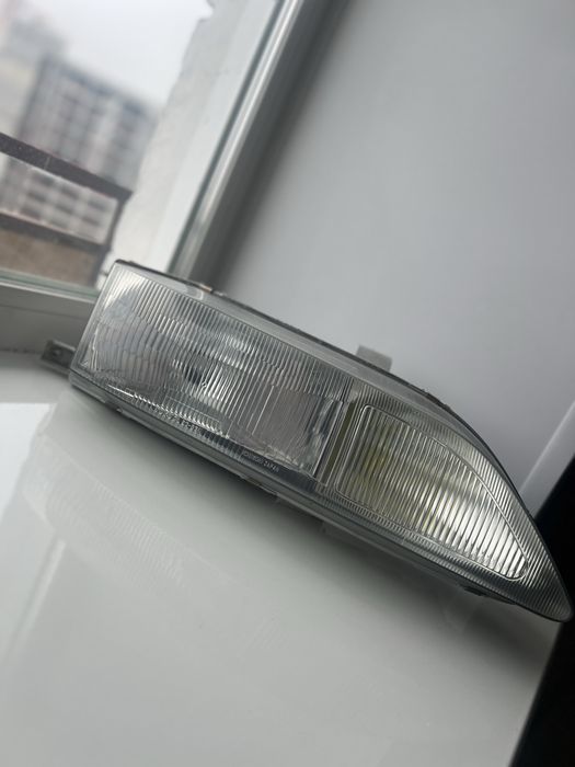 Фары Toyota Carina ed