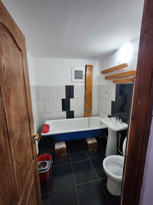 Inchiriez ap 2 camere