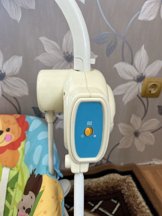 Шезлонг/ел.люлка Fisher Price