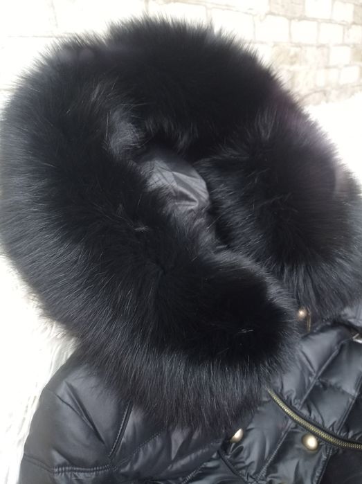 Куртка-пуховик в отличном состоянии