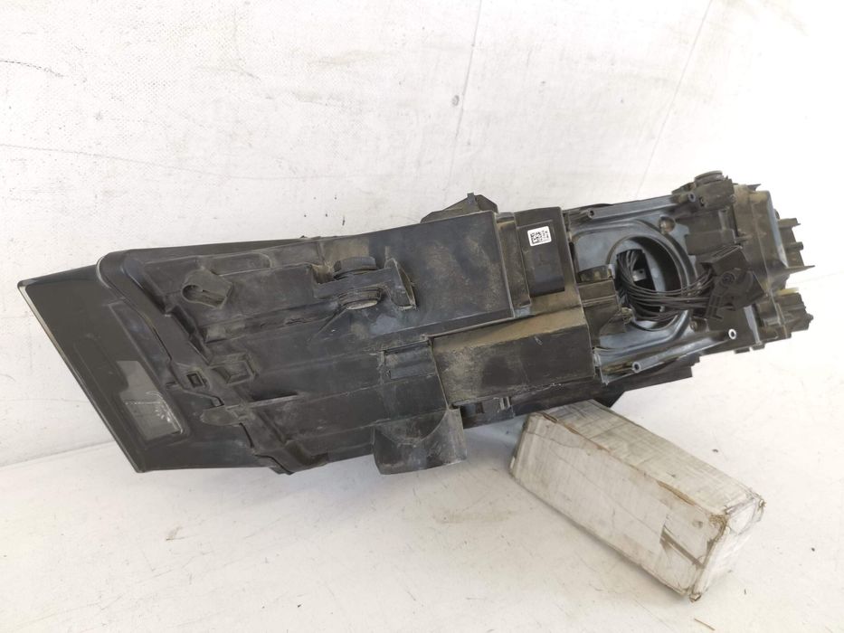 Фар Дясно Пълен Лед Ауди Q7 4M [ - ] Оригинален Повреден / Far Dqsno P