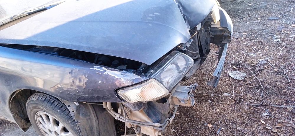 Продам машину мазда 626