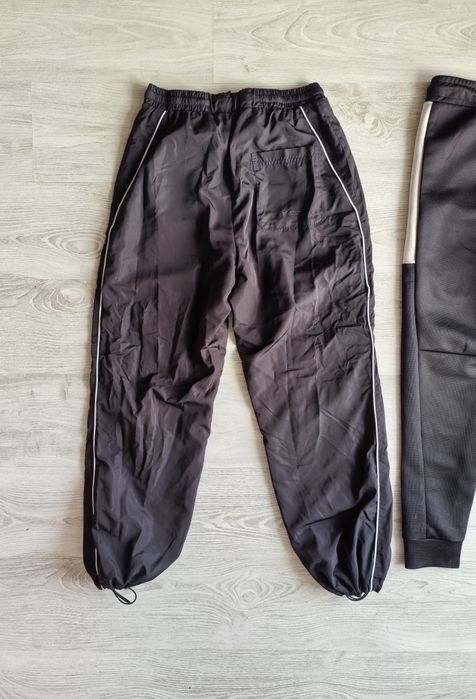 Две долници -  М