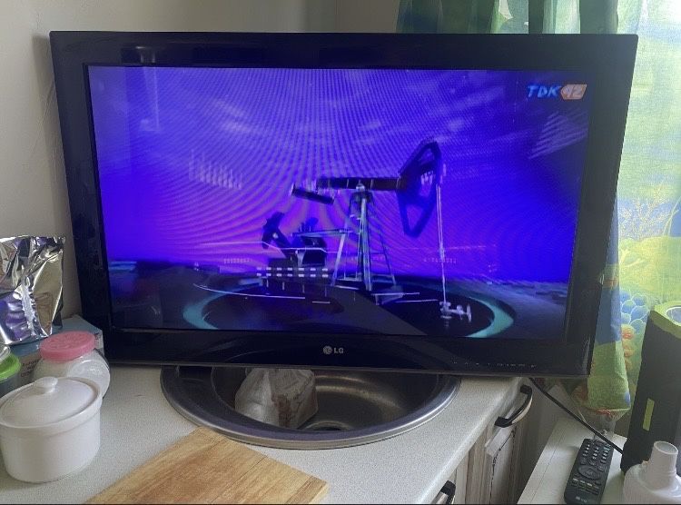 Телевизор LG 32 дюйма , HDMI