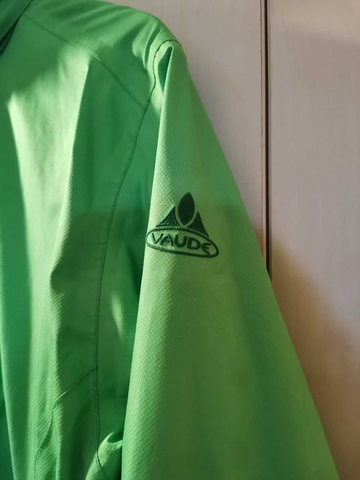 Дамско яке VAUDE.