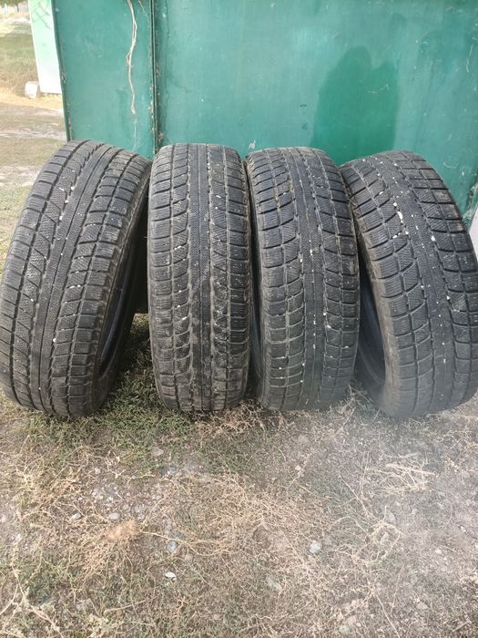 Зимние шины размер 215/60/17