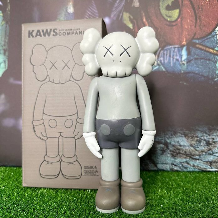 Игрушки Kaws коллекционные