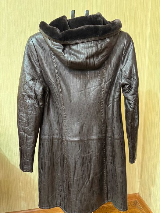 продается кожаный сюртук