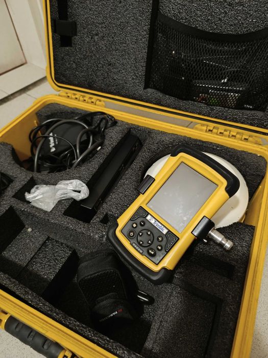 TRIMBLE R4 - Приемник