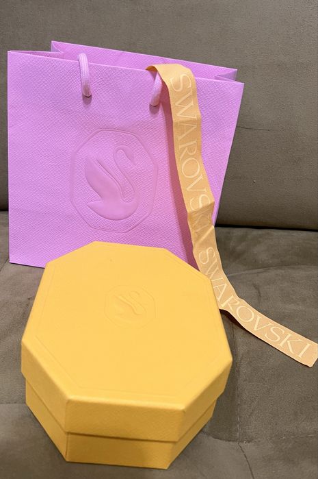 Гривна “Сваровски”