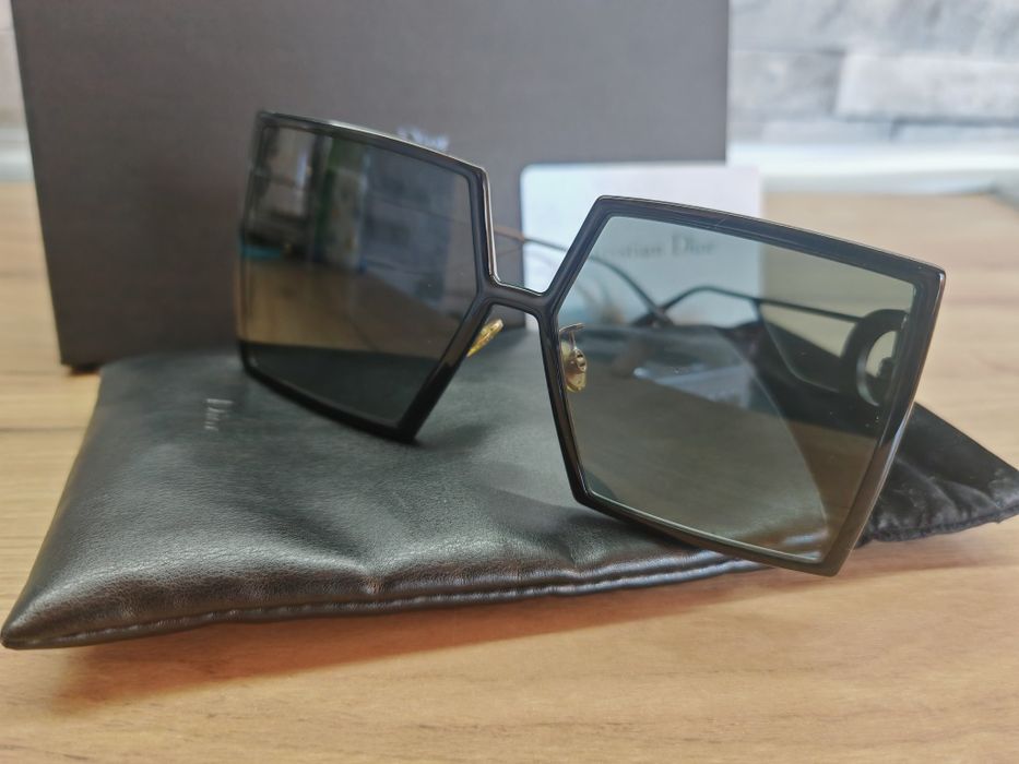 Dior Black 8071I 30 Montaigne Square