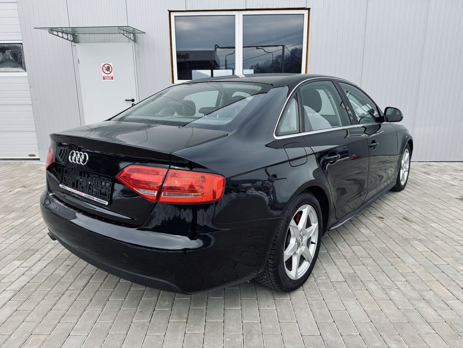 Audi A4 B8 2.0TDI *S-Line* *Euro 5*