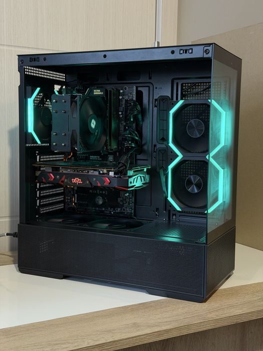 Геймърски компютър i7-6700K, RX580, 16GB RAM