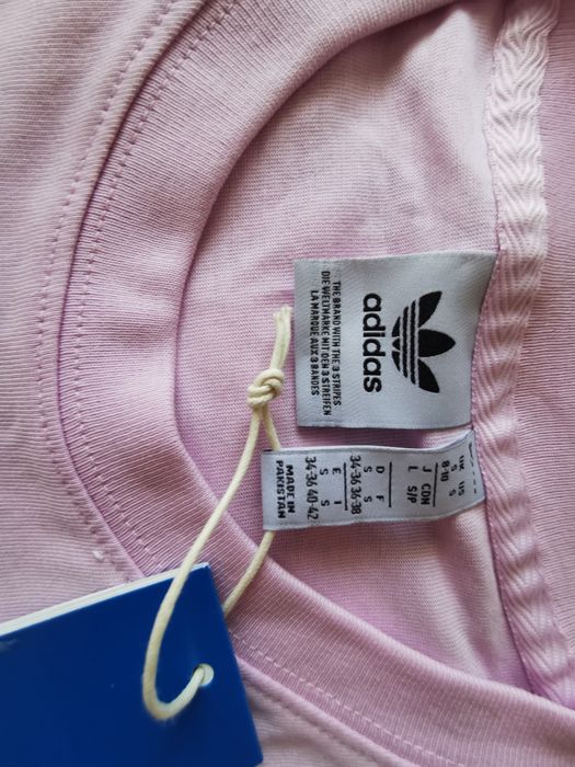 Оригинална дамска тениска Адидас, размер S