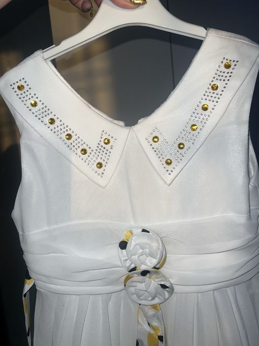 Платье на девочку 7-8 лет