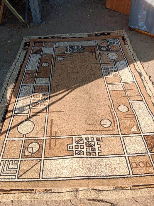 Продам ковры в хорошем состоянии