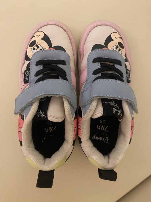 Красивые, ярки и тепленькие кросовки Zara