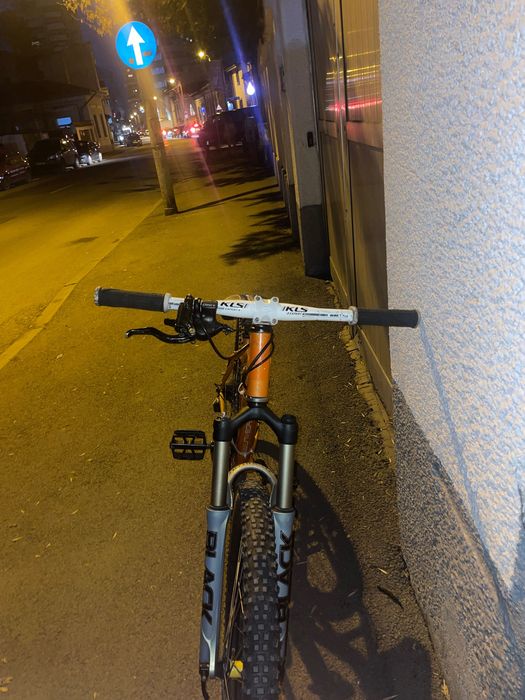 Bicicleta dirtjumper univega ht