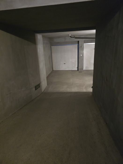 Дава се под наем Гараж / Паркомясто в Стара Загора, Център - 20 кв.м за 51 € - Снимка #2