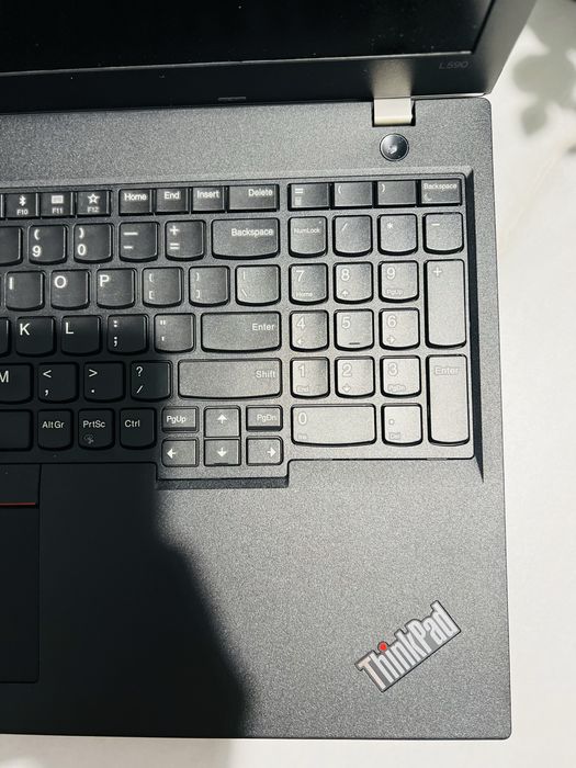 Laptop Lenovo ThinkPad folosit de 4 ori
