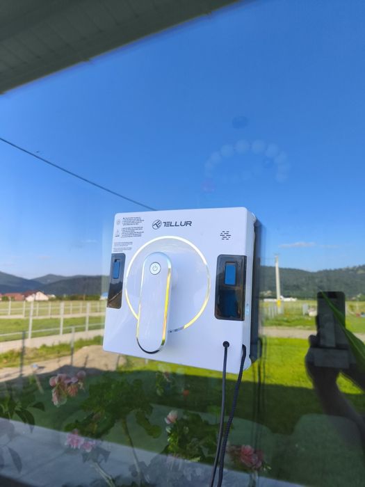 Robot spălat geamuri Tellur