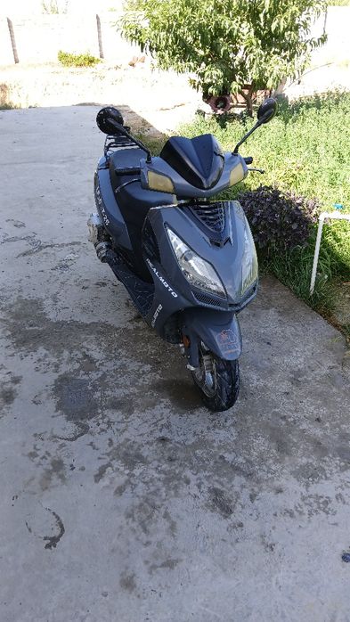 Real moto sotiladi benzinli