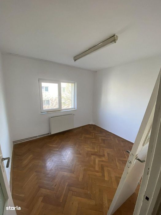 Apartament 4 camere , M16 , decomandat , etaj 3/4 , Bd. Muncii